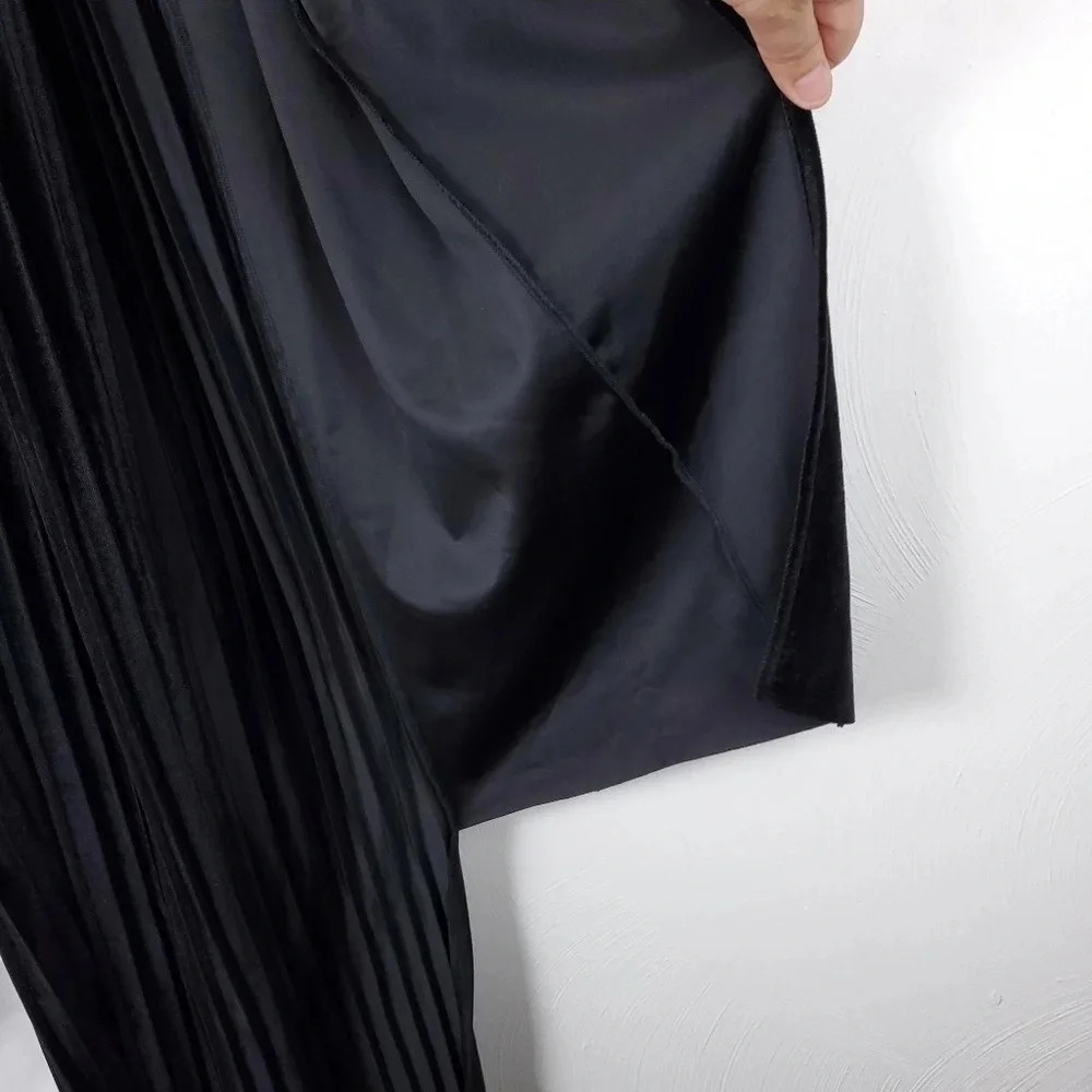 EACH X OTHER Pleated Velvet Cold-shoulder Maxi Dress In Black S - Picture 6 of 14